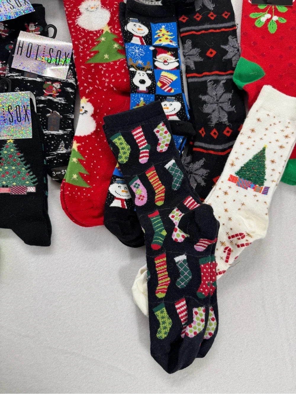 Eros Holiday Crew Socks - Red/White Christmas Tree & Snowman Designs 14 Pairs